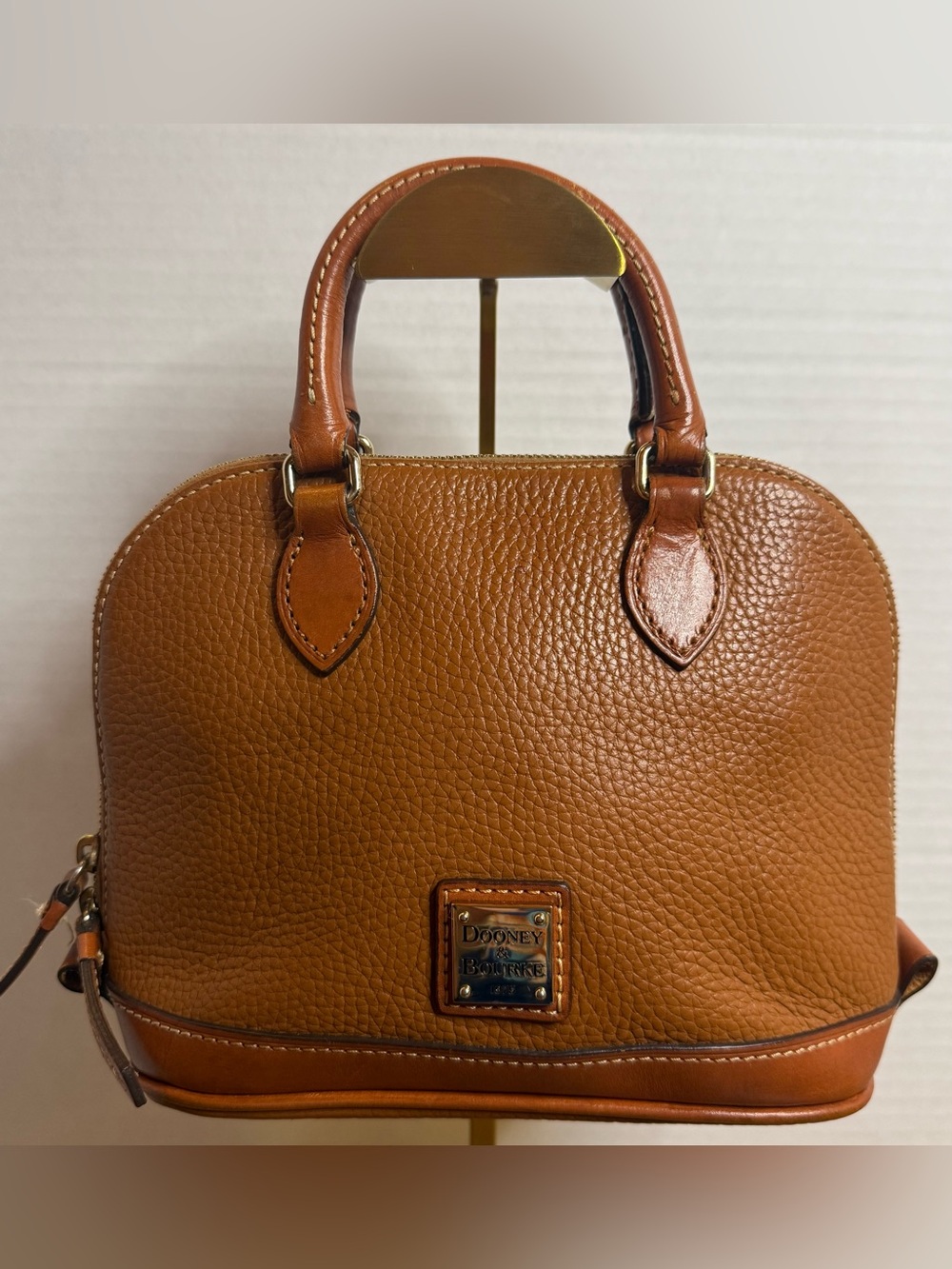 Dooney & Bourke Pebble Grain Leather Dome Satchel Tan Brown Zip Bag